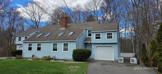 Building Photo - Tastefully Updated 3-bedroom, 2.5-bath rental in Derry