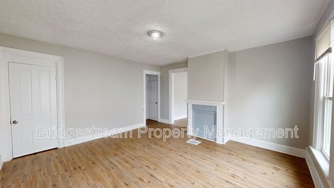 Building Photo - 239 Fillmore St