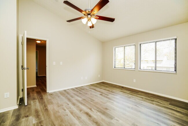 Building Photo - 9972 Granden St