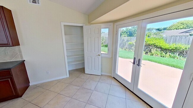 Building Photo - 7759 Jenna Dr