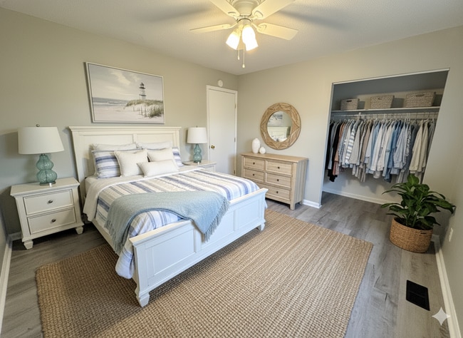 Building Photo - Myrtle Beach - 2 Bedroom / 1.5 Bathroom Townhome