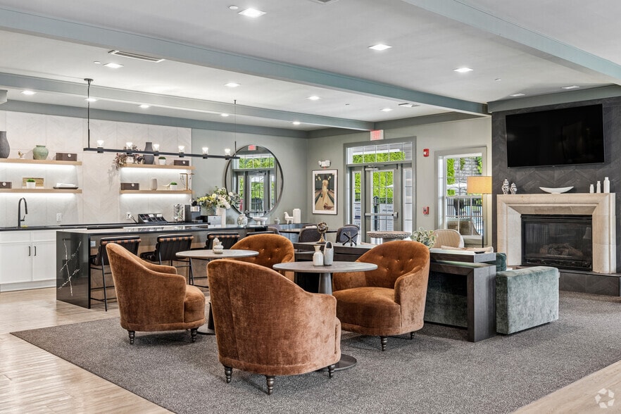 Clubroom - Arrive Danbury