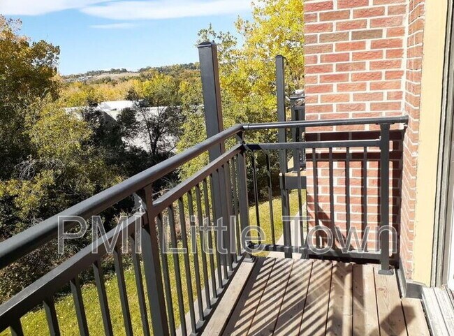 Building Photo - 5995 W Hampden Ave