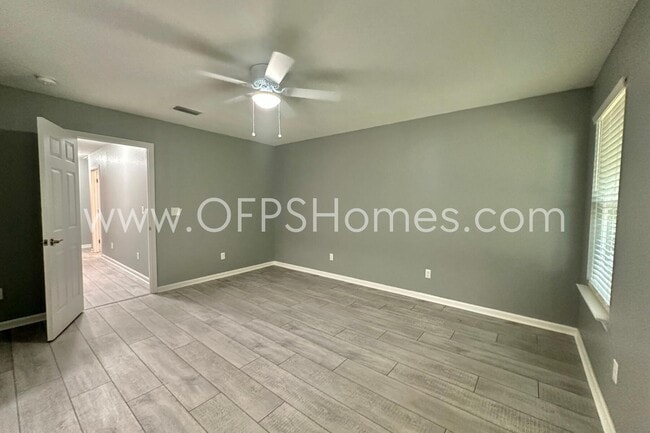 Building Photo - 245 Averitt Pl