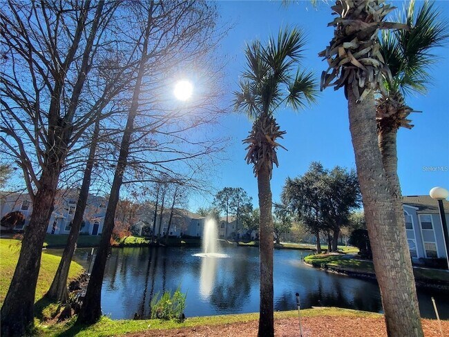 Building Photo - 1610 Columbia Arms Cir