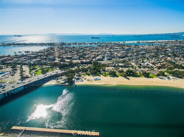 Building Photo - 7235 Marina Pacifica Dr S
