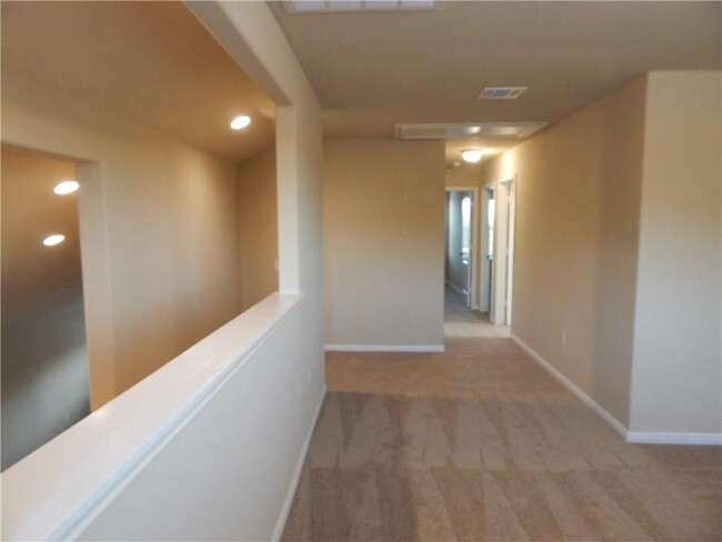 Building Photo - 1412 Fort Dessau Rd