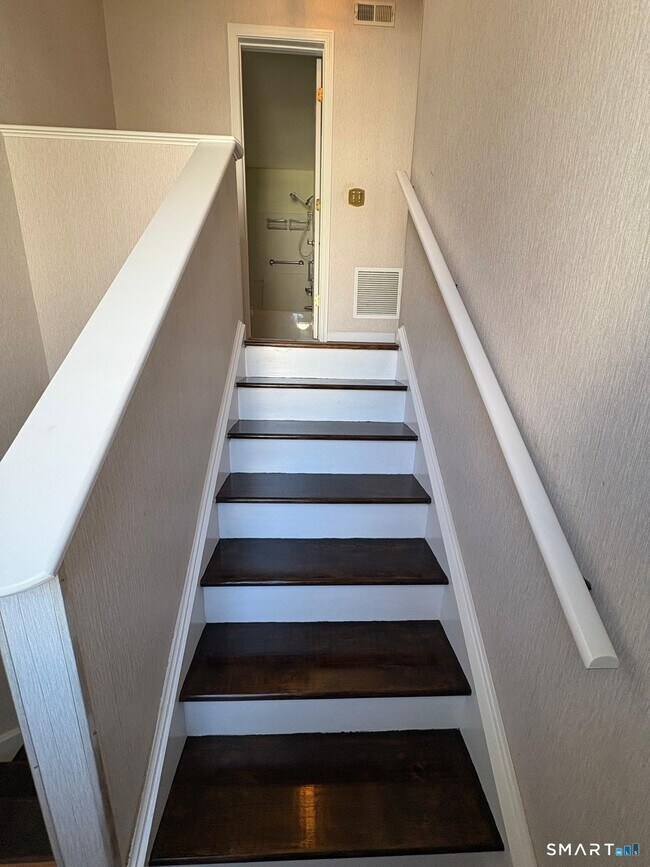 Building Photo - 10 South St