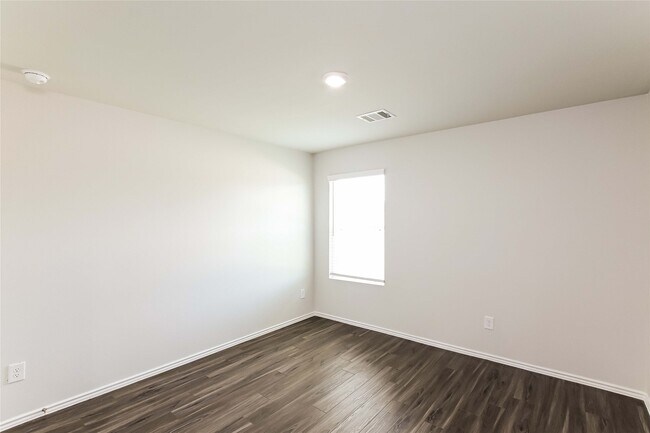 Building Photo - 18546 Boomi Ravine Trl