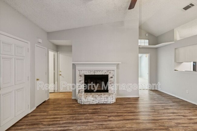 Building Photo - 327 Alyse Rd