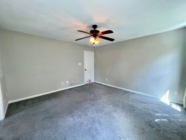 Building Photo - 4606 Big Game Way