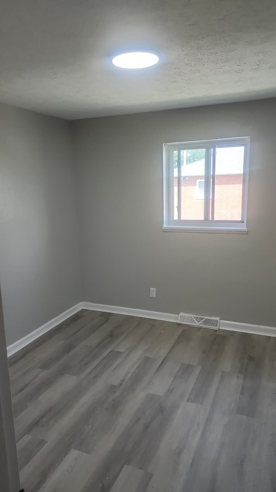 Building Photo - 23901 Banbury Cir