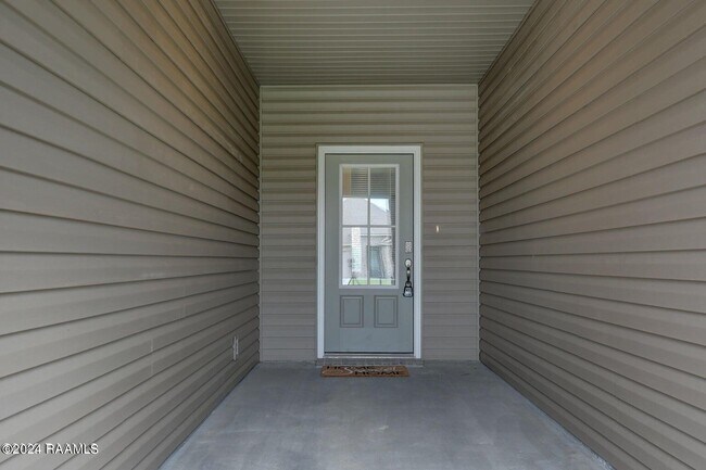 Building Photo - 107 Emerald Star Ln