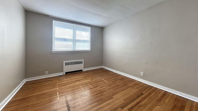 Building Photo - 6840 Marshall Rd