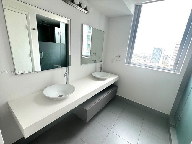 Building Photo - 92 SW 3rd St