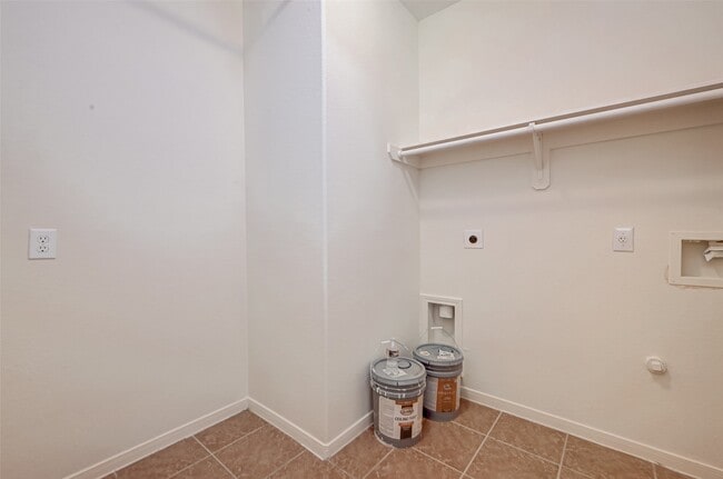 Building Photo - 18218 Barkers Green Way