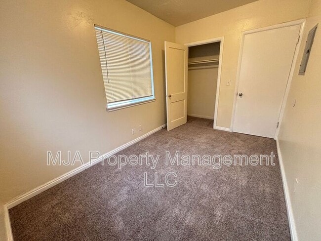 Building Photo - 1379 W 900 S