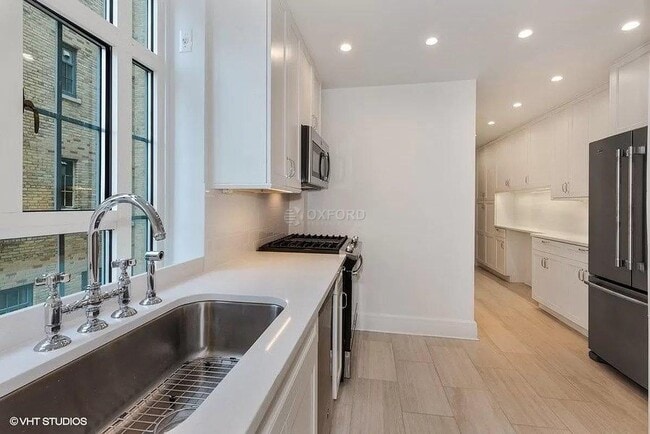 Building Photo - 241 Central Park West