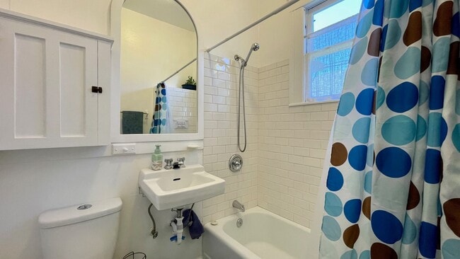 Building Photo - FURNISHED 1 Bedroom Downtown SLO, Utilities Included