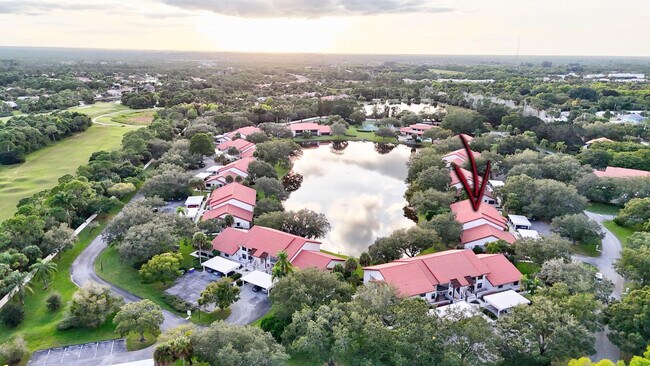 Building Photo - 6040 SE Martinique Dr