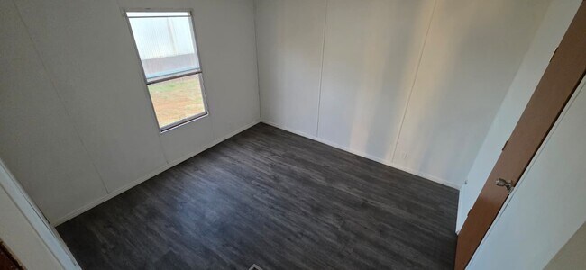 Building Photo - 8364 Cedar St