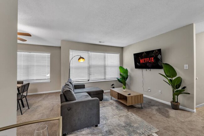 Building Photo - 3201 Stones Throw Ln