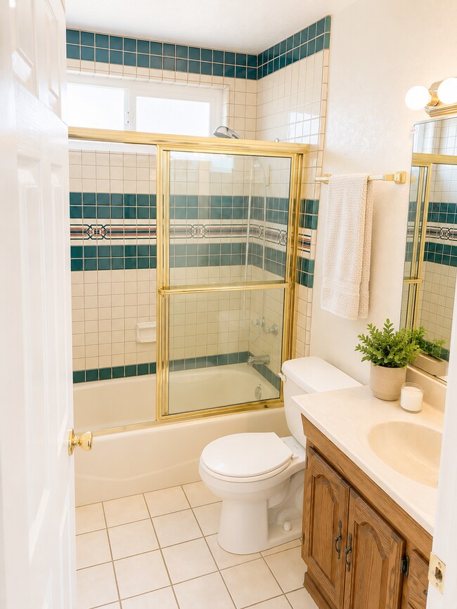Building Photo - Beautiful Single-Story Home in the Desirable San Carlos Neighborhood