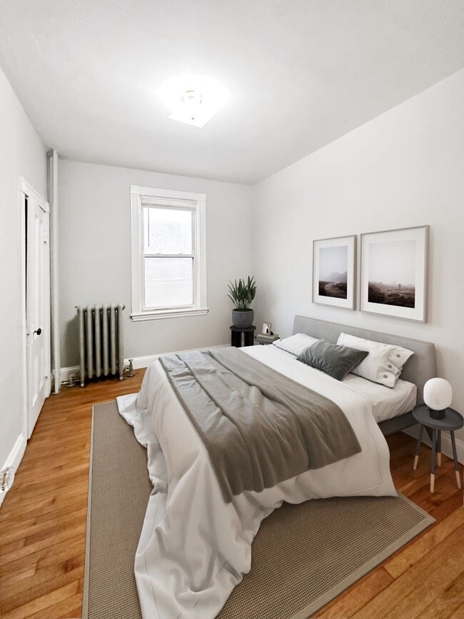 Building Photo - Stunning 4 bed 2 bath in beautiful Jamaica Plain