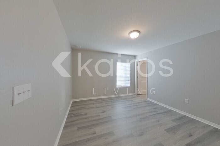 Building Photo - 2838 NW 19th Pl