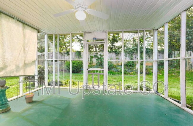 Building Photo - 846 W Emerald Springs Dr