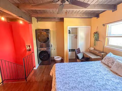 Building Photo - 743 E Oltorf St