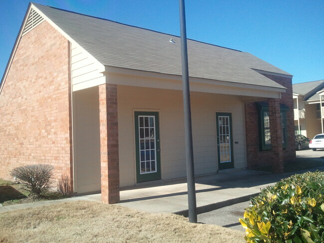 Building Photo - Old Town Square Apartments