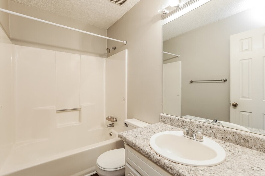 Building Photo - 6763 Creek Valley Way