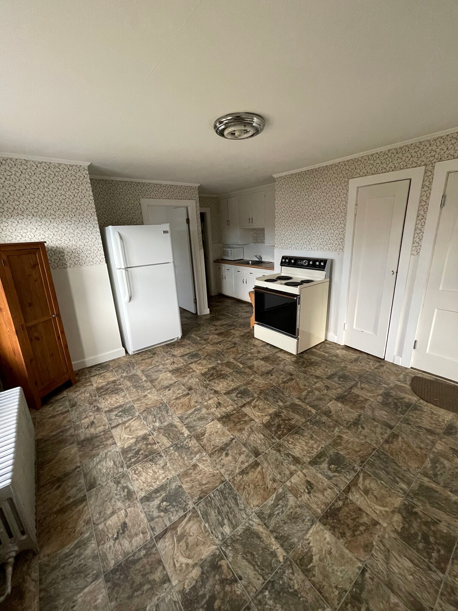 Building Photo - 21 Dingley St