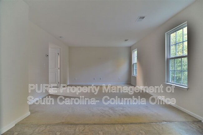 Building Photo - 151 Luna Trail