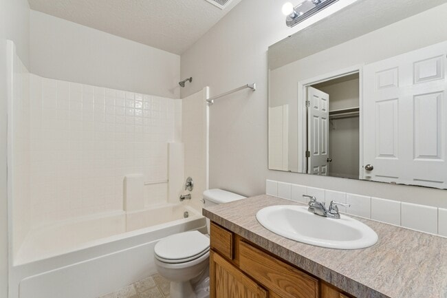 Building Photo - 123 Chapparosa Ct E