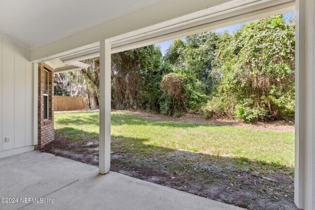 Building Photo - 1181 Westwood Dr