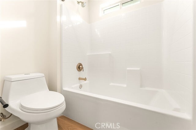 Building Photo - 904 S Hert St