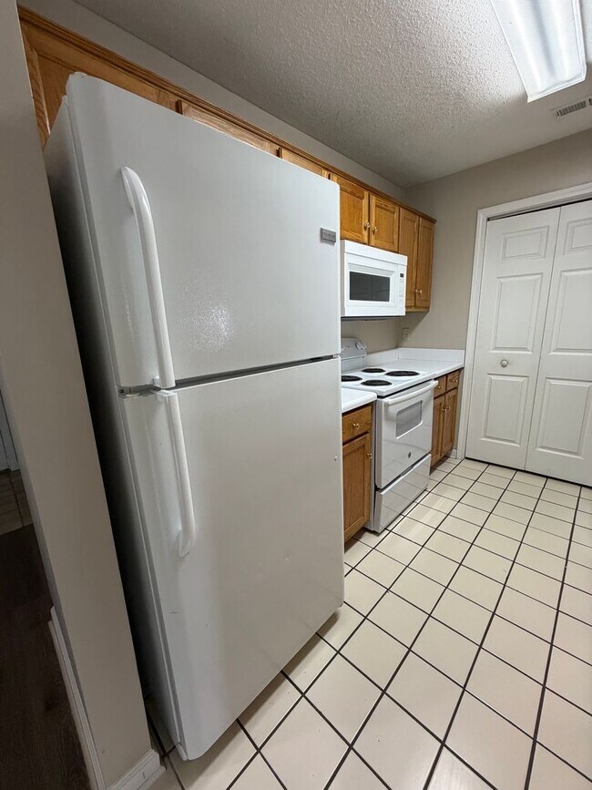 Building Photo - 46/48 Widgeon Way