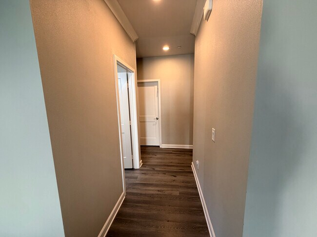 Building Photo - 20287 Newton St