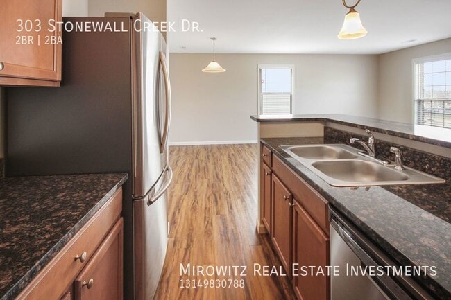 Building Photo - 303 Stonewall Creek Dr