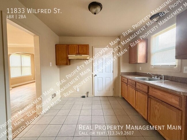 Building Photo - 11833 Wilfred St