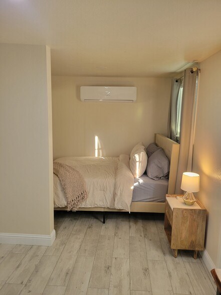 Building Photo - 325 Wilson Ave