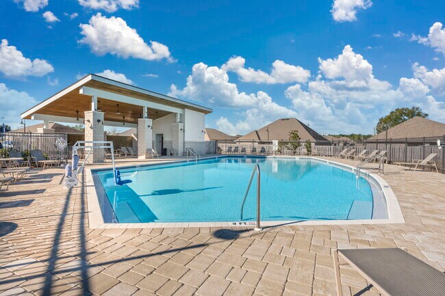 Building Photo - 4735 Airmen Dr