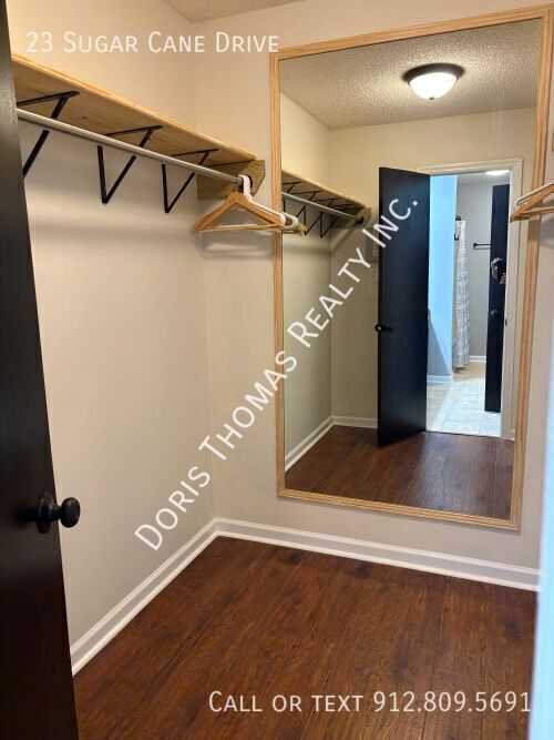 Building Photo - 23 Sugar Cane Dr
