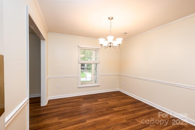 Building Photo - 901 Winter Wood Dr