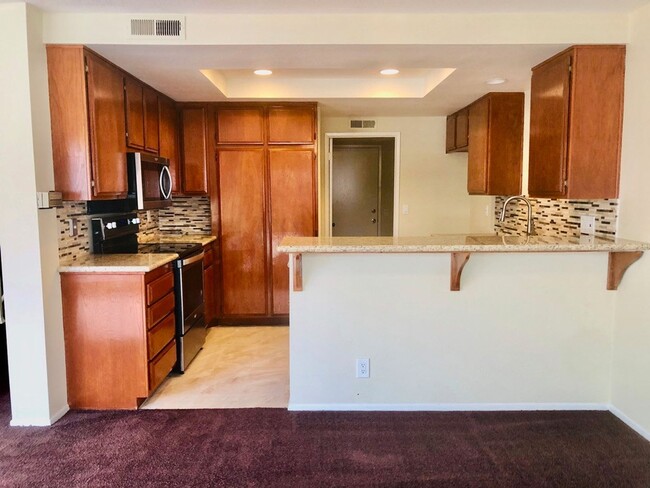 Building Photo - Carlton Square Spacious House w/Central AC...