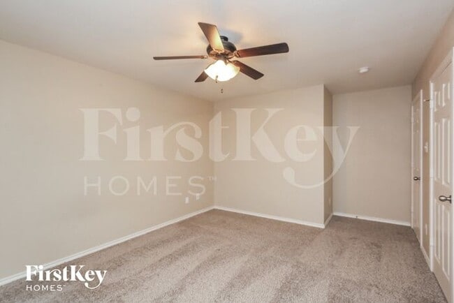 Building Photo - 591 Lentisco Dr