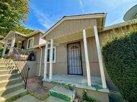 Building Photo - $1,950 - GORGEOUS TWO BEDROOM DUPLEX UNIT WITH GARAGE IN HAYWARD FOOTHILLS