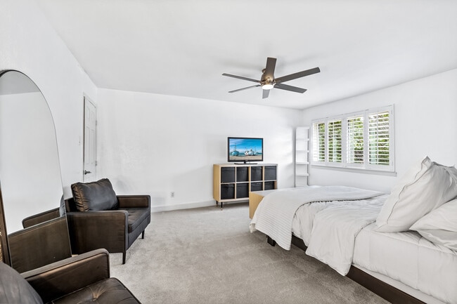 Building Photo - 13340 Kit Ln